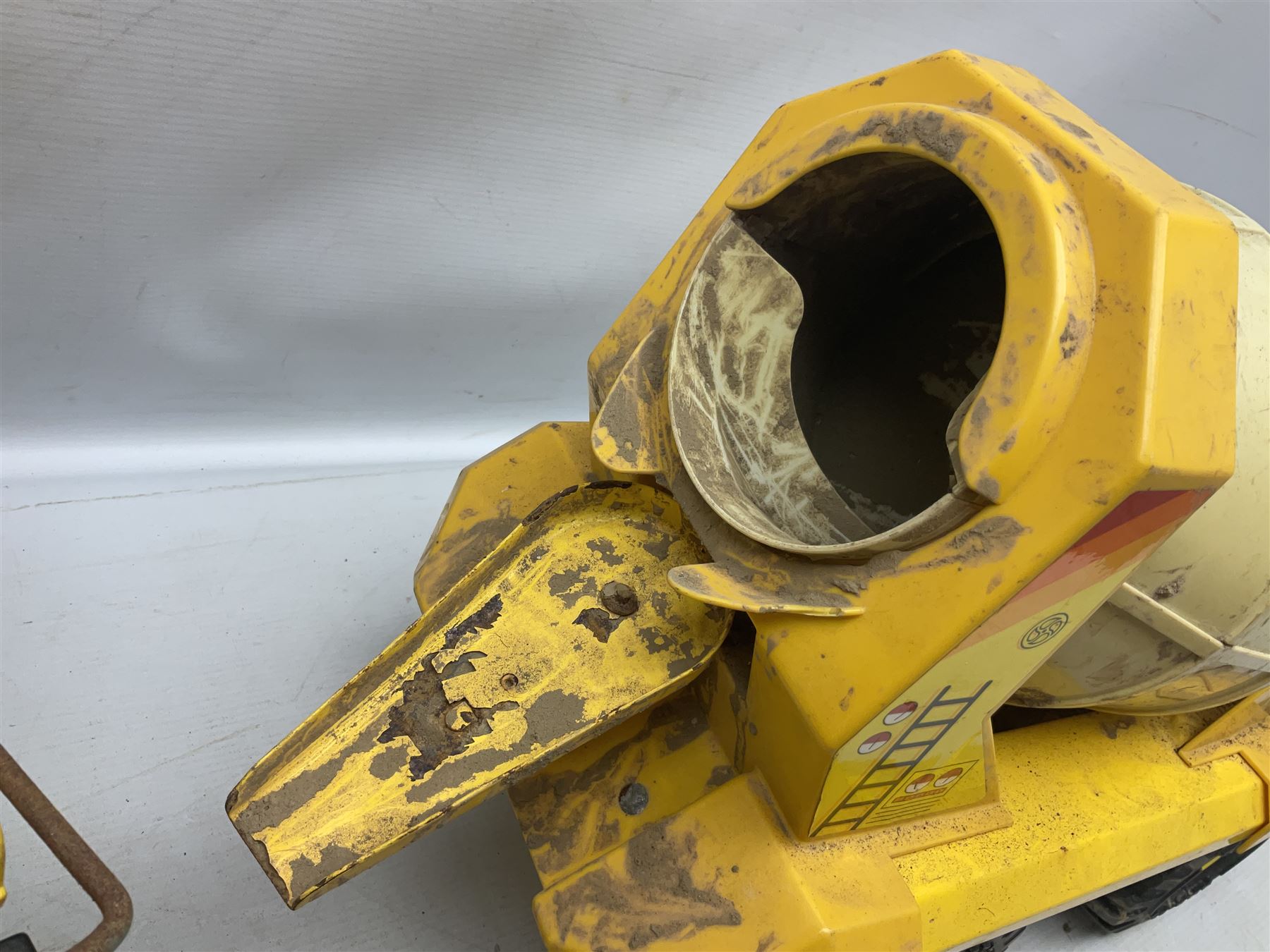 Tonka - five large scale pressed steel vehicles comprising Cement Mixer, Mobile Crane, Bulldozer and two Dumper Trucks (5)