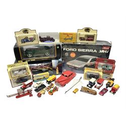  Quantity of model cars to include Atcomi radio control Ford Sierra XR4i, Maisto 1:18 scale Volkswagen Export Sedan, Corgi Tom & Jerry cars, Lledo, Dinky, Matchbox etc, boxed and loose 