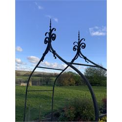 Bespoke wrought iron garden rose arbour - THIS LOT IS TO BE COLLECTED BY APPOINTMENT FROM DUGGLEBY STORAGE, GREAT HILL, EASTFIELD, SCARBOROUGH, YO11 3TX