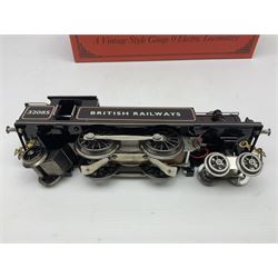 Ace Trains '0' gauge - E/2BR 4-4-4 tank locomotive No.32085 in BR black; boxed with original packaging