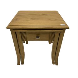 Windsor by Mark Devany oak nest of two tables, with drawer