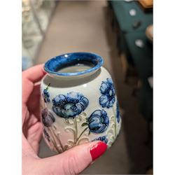 William Moorcroft for James Macintyre & Co Florian Ware vase in Poppy pattern, with painted and printed mark beneath, H10cm 