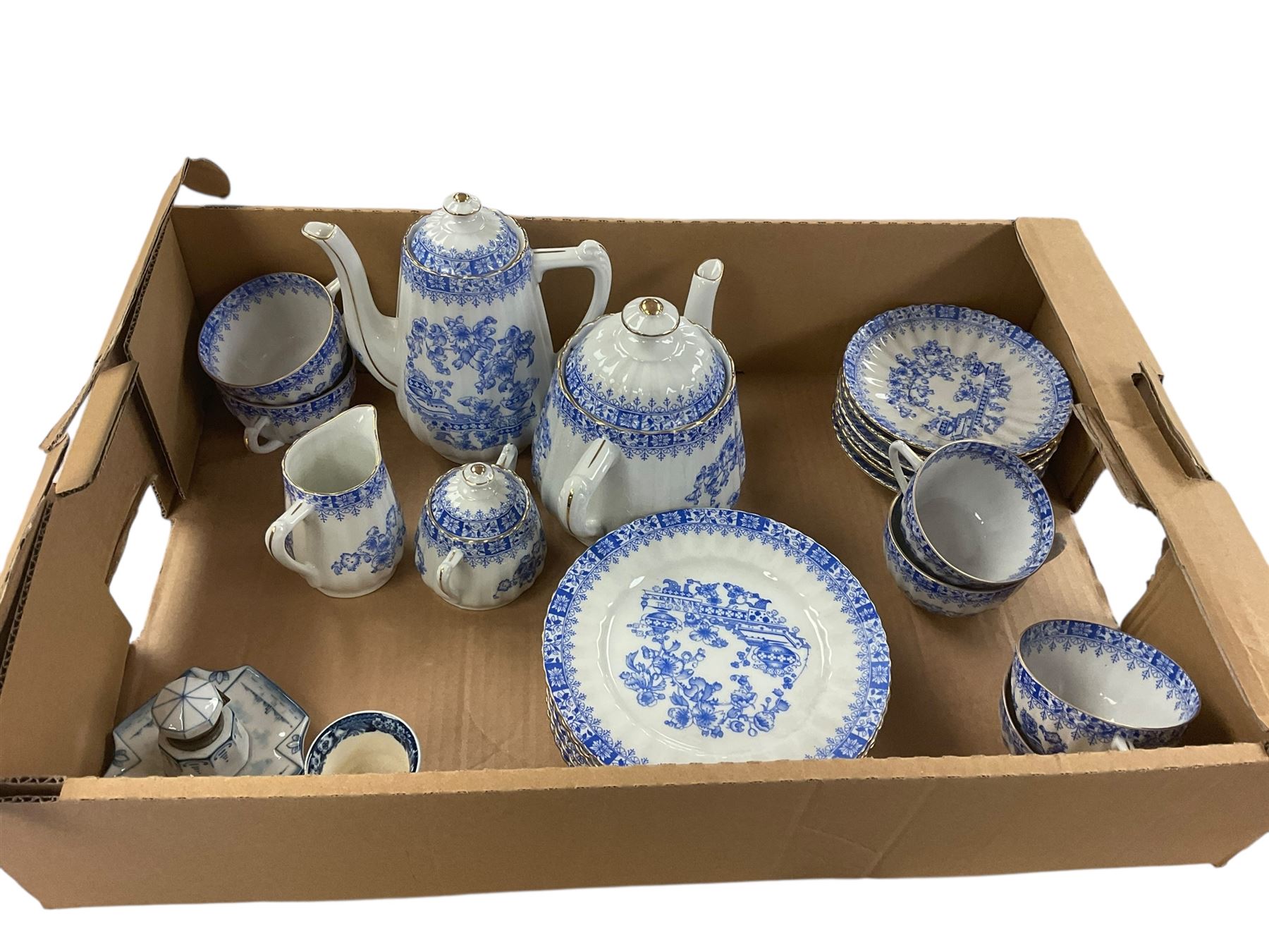 Arzberg German china tea service for six, comprising teapot, coffee pot, milk jug, covered sucrier side plates, cups and saucers 