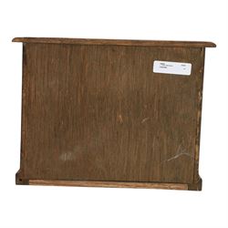 Table top chest of draws, fitted with three draws, upon a skirt base, together with another table top chest 