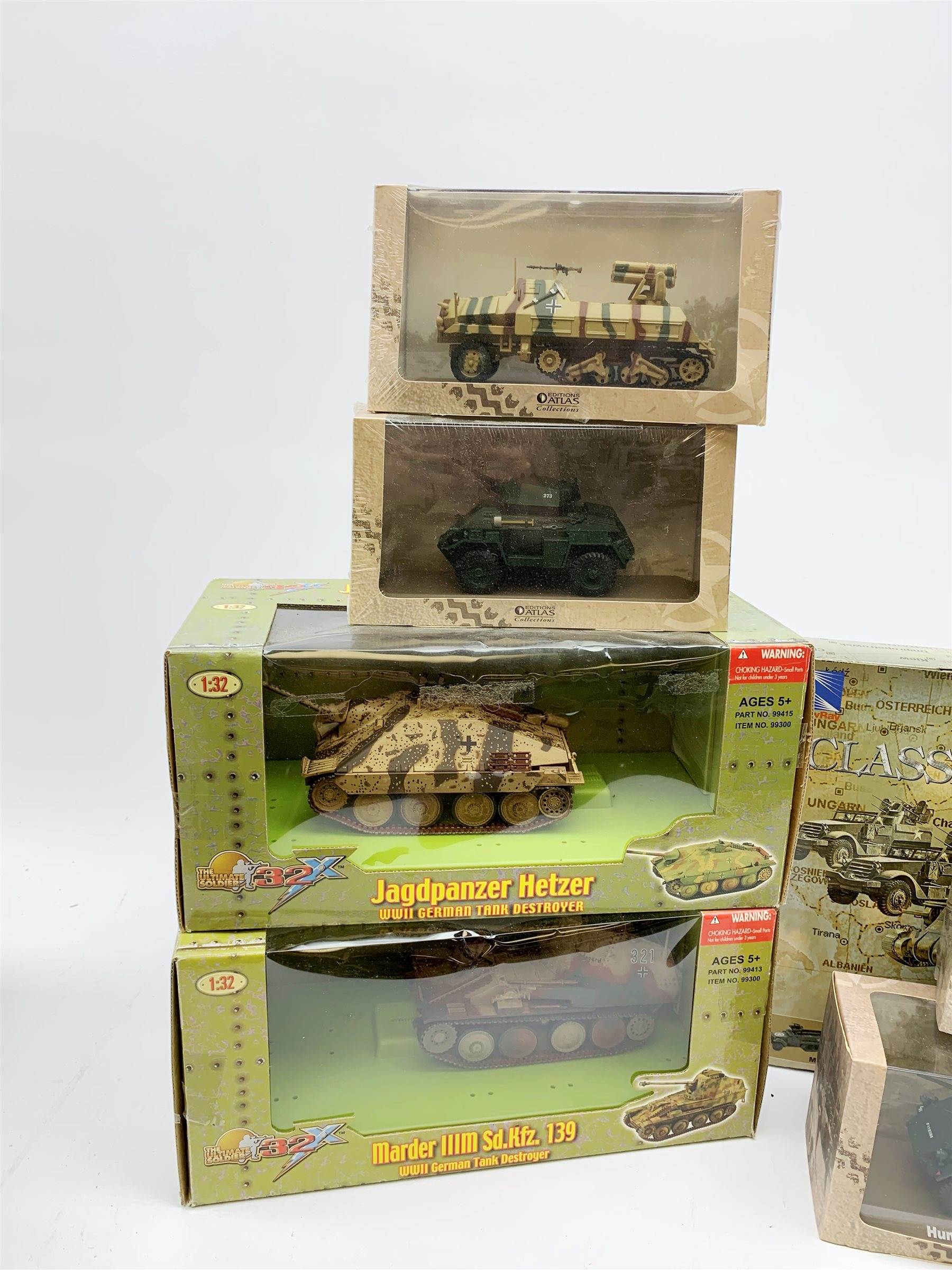Atlas Editions - four die-cast models of military vehicles and NewRay Classic Tank construction kit, all in unopened boxes; two other construction kits of military vehicles; two boxed WW2 German tank Destroyers etc