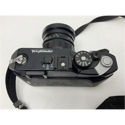 Voigtlander Bessa-R rangefinder camera body, serial no. 00118622, with 'Voigtlander Nokton F 1.5 50mm' lens, serial no. 9960078 and 'Voigtlander Ultron 35mm F 1.7' lens, serial no.9050024 