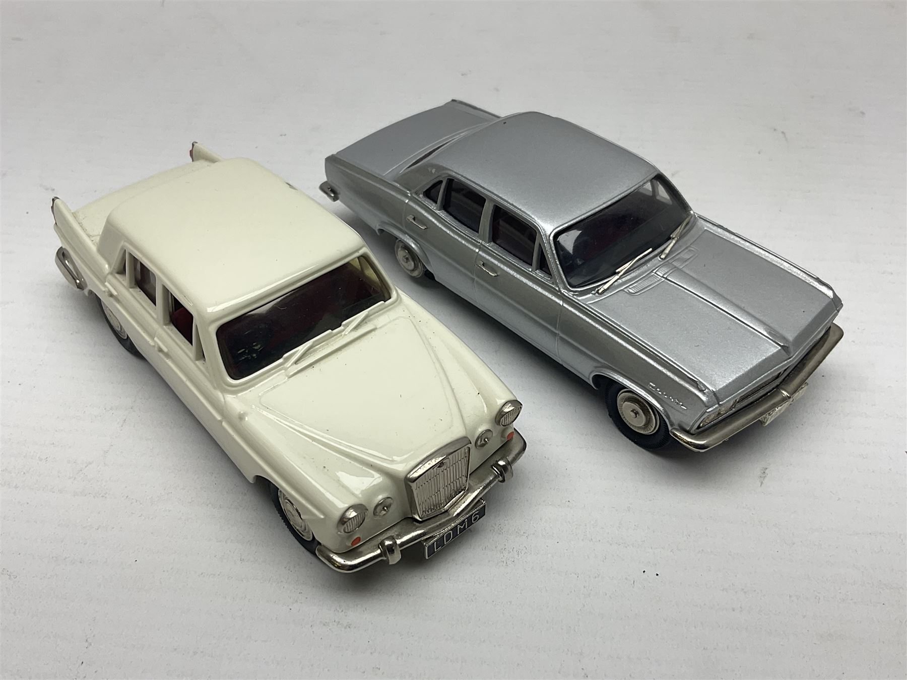 Eight Lansdowne Models 1:43 scale models - 1939 Bentley Embiricos, 1939 Lagonda V12 Long Saloon, 1961 Wolseley 6-110, 1971 Vauxhall PC Cresta De Luxe, 1958 Austin A105, 1955 Hillman Minx Convertible, 1954 Singer Roadster and 1936 Bentley 4 1/4 Ltr Park Ward DHC; all unboxed (8)