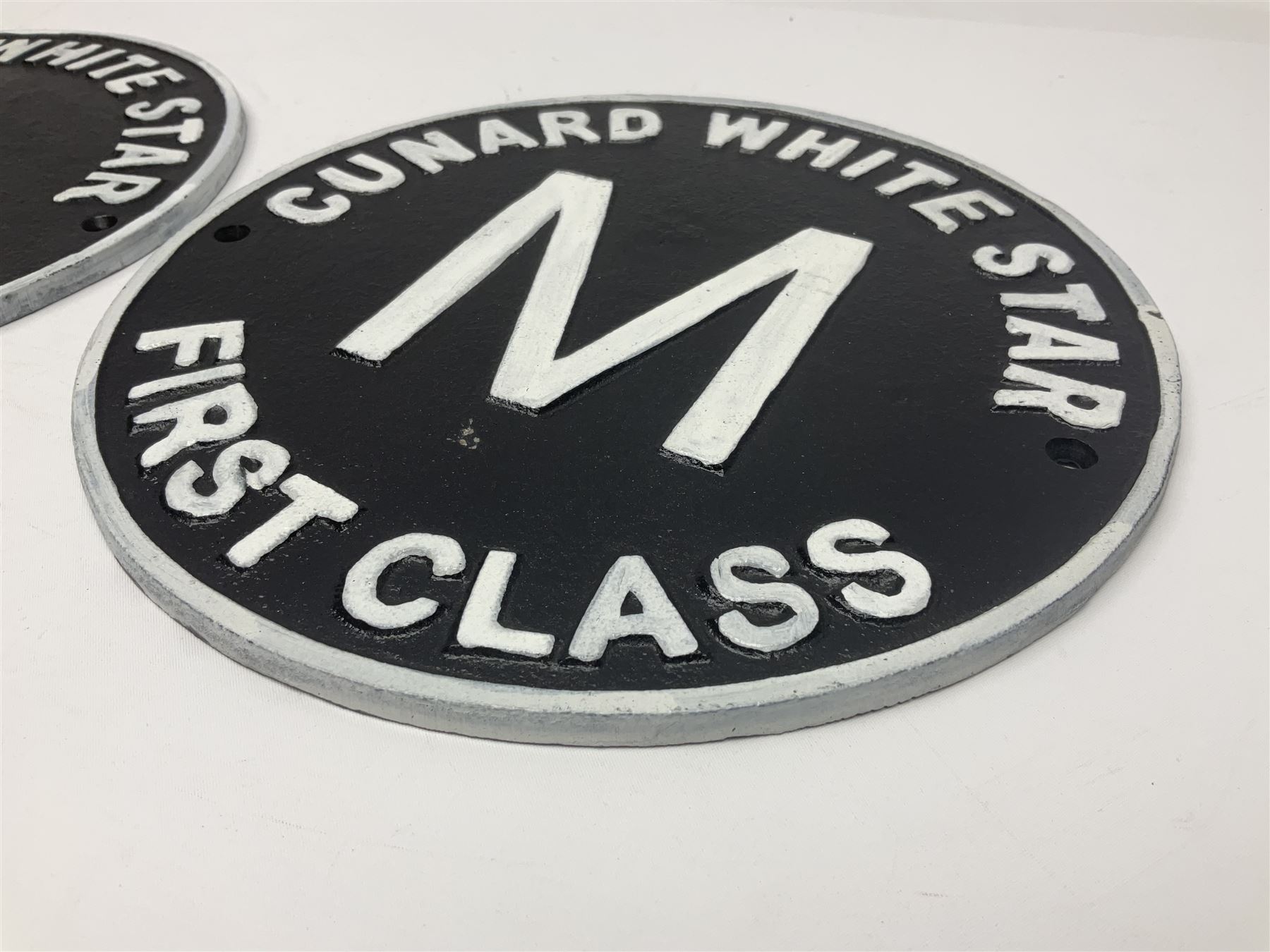 Pair of reproduction cast iron Cunard White Star signs, D25cm 