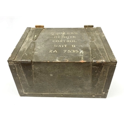 WW2 Military Wireless Remote Control Unit B ZA 7535, in green painted metal bound wooden carrying box with instruction plaque, No.9384 T.M.C. 1940 L32cm