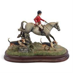 Border Fine Arts A Day with the Hounds, upon a wooden base, H21cm