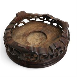 Chinese porcelain famille rose bowl, depicting female figures in a boat, one female seated offering a Lingzhi and a seated female holding out a Ruyi sceptre, against a Anhua ground, the interior with turquoise glaze, red Jiaqing (1796-1820) seal mark beneath, on hardwood stand, D17cm 