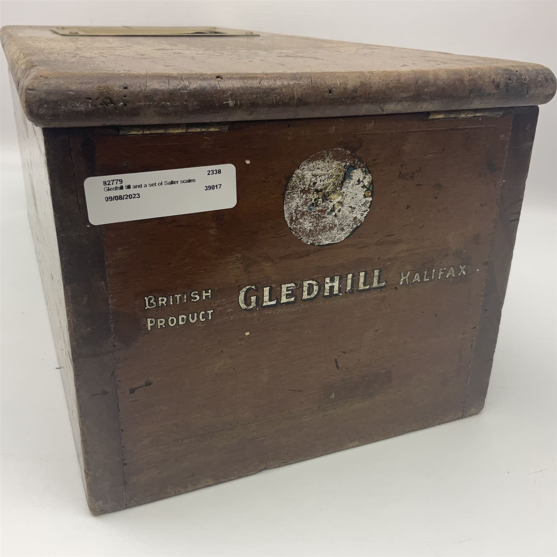 Wooden Gledhill till with paper labels to interior and a set of Salter scales with weights, till H17cm