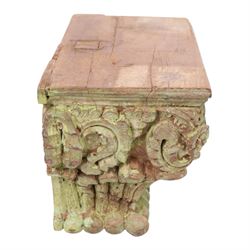 Antique carved wooden capital, with residual green paint, H21cm, L36cm 
