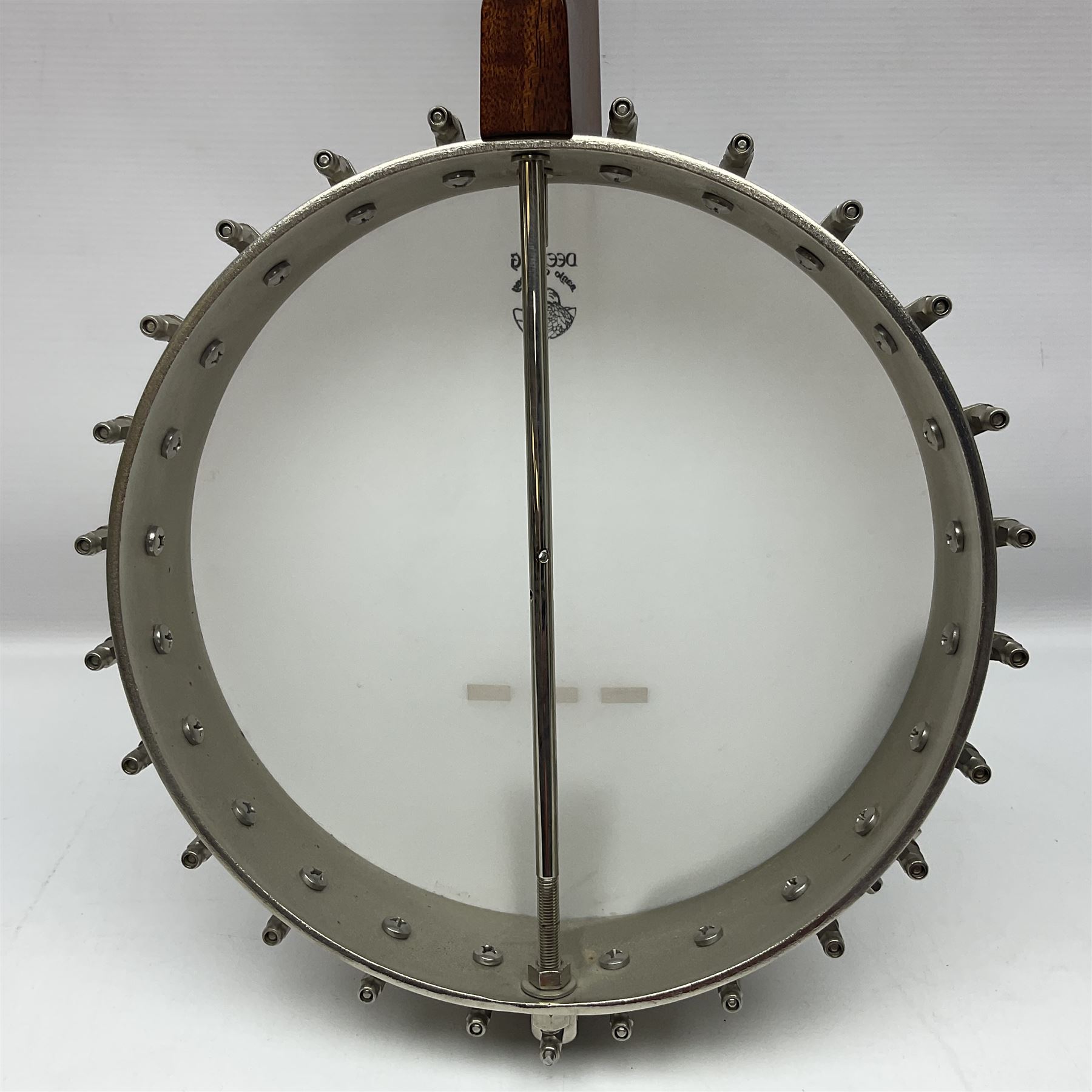 Deering seventeen-fret tenor banjo with cast metal body, serial no.H275, L79cm overall; in fitted hard carrying case