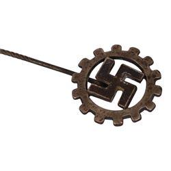 WWII German DAF, German labour force, membership stick pin H6cm