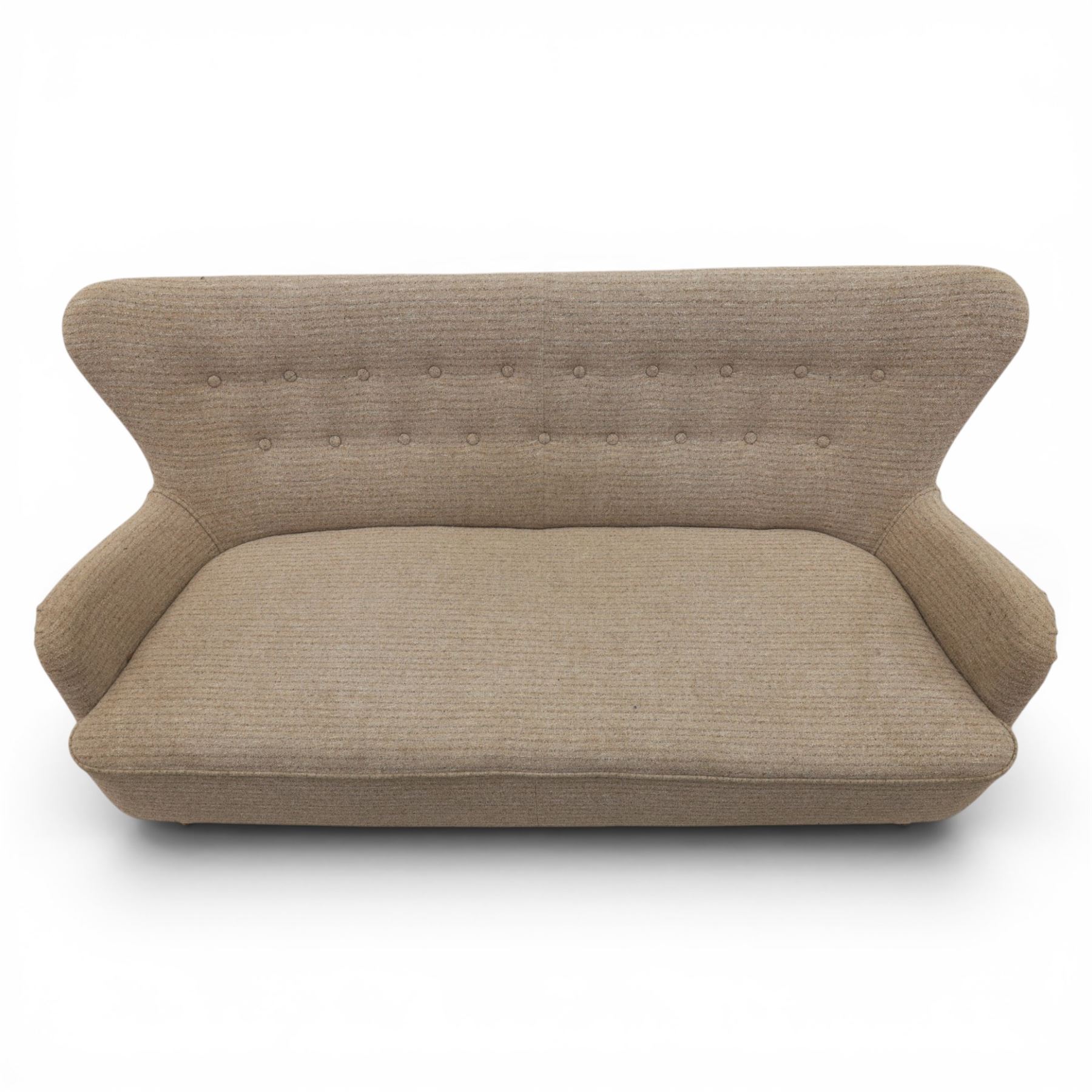 Ernest Race (British 1913-1964) - mid-20th century DA3 wingback settee upholstered in buttoned beige fabric