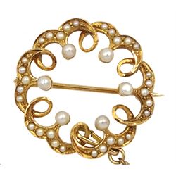 Early 20th century 14ct gold circular pearl brooch 