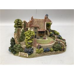 Lilliput Lane 'Scotney Castle Garden' special edition model, limited edition of 4500, boxed with certificate