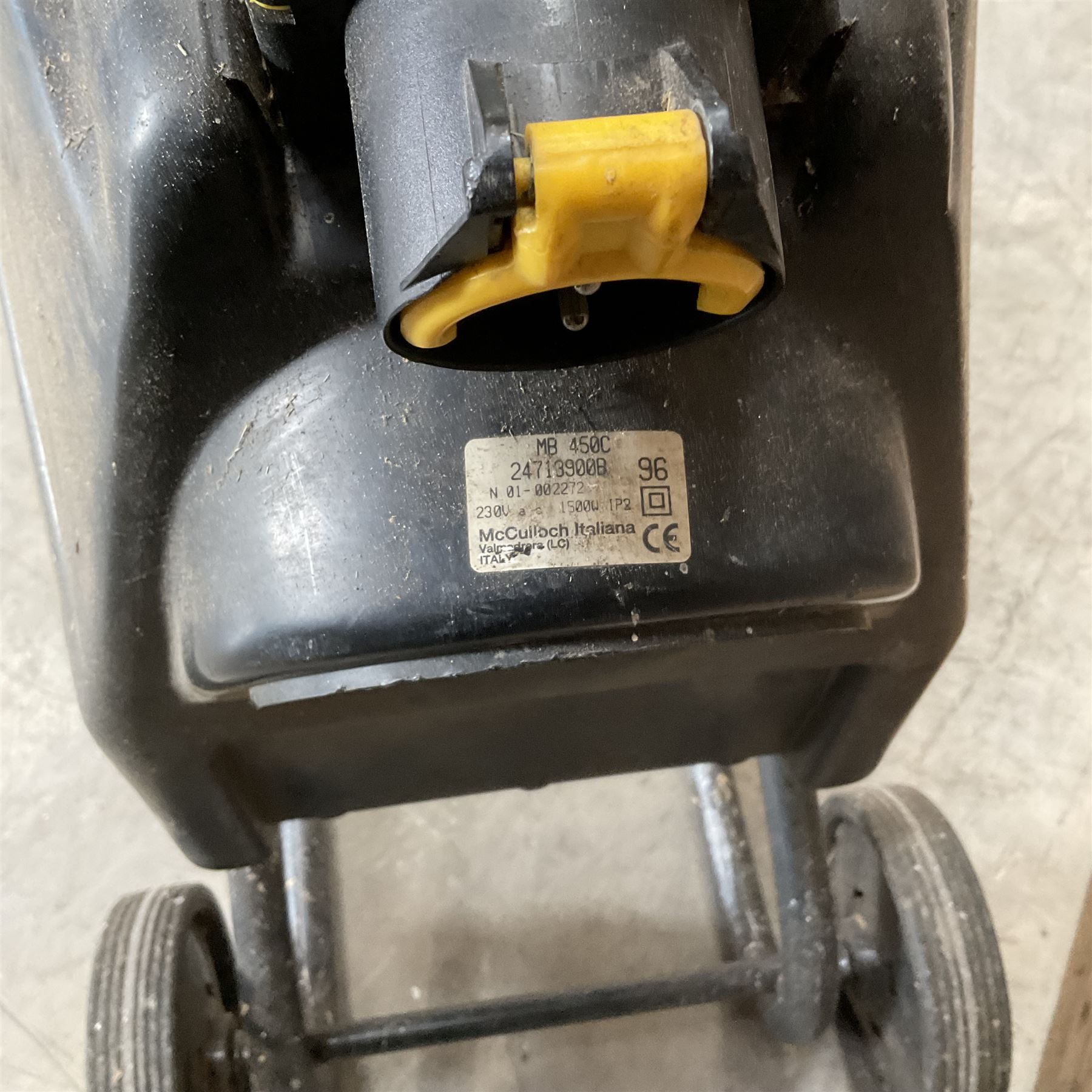 McCulloch MB 450C 1500w electric garden shredder