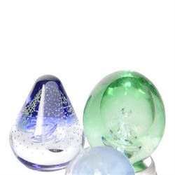 Large collection of glass paperweights, including example from Caithness, Lanham Glass, Selkirk glass etc