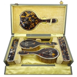 Silver and tortoiseshell dressing table set by Hasset & Harper Ltd Birmingham 1922 (similar replacement comb) cased  