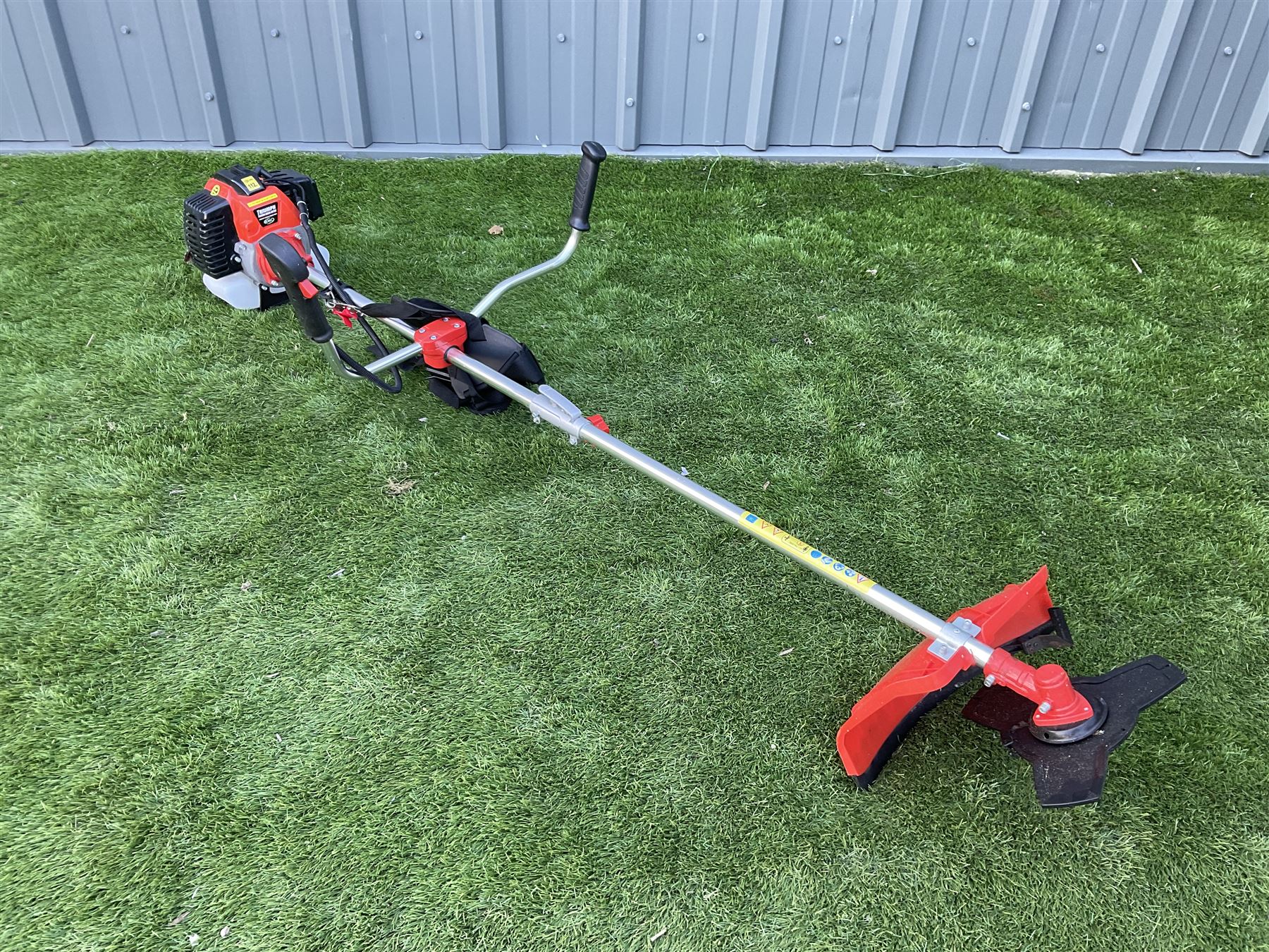 Triumph Bighorn brush cutter - unused - THIS LOT IS TO BE COLLECTED BY APPOINTMENT FROM DUGGLEBY STORAGE, GREAT HILL, EASTFIELD, SCARBOROUGH, YO11 3TX