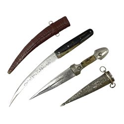 Caucasian qama or kindjal dagger, the 15