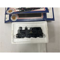 Bachmann ‘00’ gauge - 31502 J72 Class 0-6-0T locomotive no.68660 in BR black; 31056 J72 Class 0-6-0T locomotive no.68723 in BR green; 31454 Ivatt Class 2-6-2T locomotive no.41286 in BR black; 31602 Gresley V1/3 Class 2-6-2T locomotive no.67664 in BR black (4) 