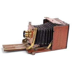 Thornton Pickard Folding Ruby plate camera, with C. P. Goerz Berlin Doppel-Anastigmat DRP lens, serial no. 105517
