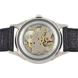 Breitling gentleman's stainless steel manual wind wristwatch, Ref. 2905 29, case No. 631598, on black leather strap