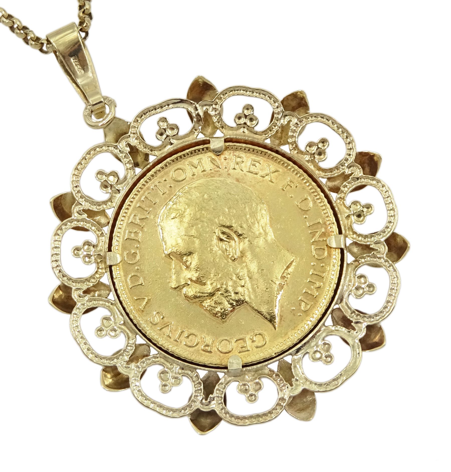King George V 1913 gold full sovereign coin, loose mounted in gold pendant, on gold chain, both 9ct