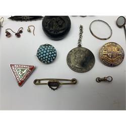 Victorian and later costume jewellery, including 'In Memory Of' mourning pendant, pair of stone set earrings, opal brooch, stick pins, etc 