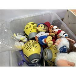 Collection of Duracell Bunny collectibles to include Racing Bunny, Fireman Bunny, Dancing Bunny etc in original boxes; Bandai collectable characters, Gremlins 2 Gizmo plushies from Applause, further soft toys and collectables etc, in three boxes 