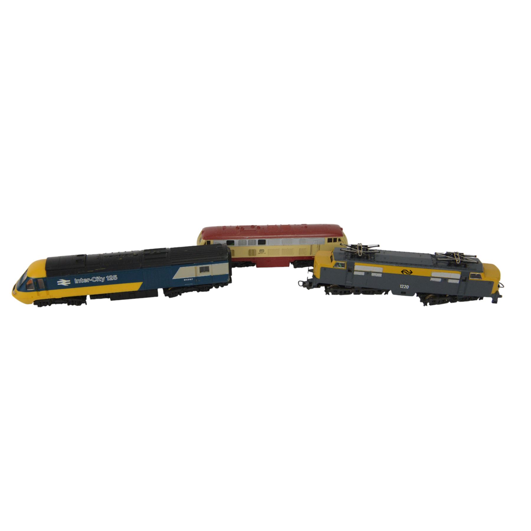 Eight Lima 00 gauge locomotives, including seven electric/diesel examples and one 4-6-0 steam locomotive 'King Charles II' no. 6009, all unboxed