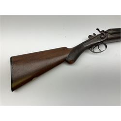 Blake & Beeley of Mansfield 12-bore side-by-side double barrel hammer shotgun with top lever action, 76.5cm barrels, walnut stock with chequered pistol grip and fore-end with horn tip serial no.123367, L118cm overall SHOTGUN CERTIFICATE REQUIRED
