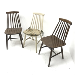 Three mid century dining chairs, W41cm