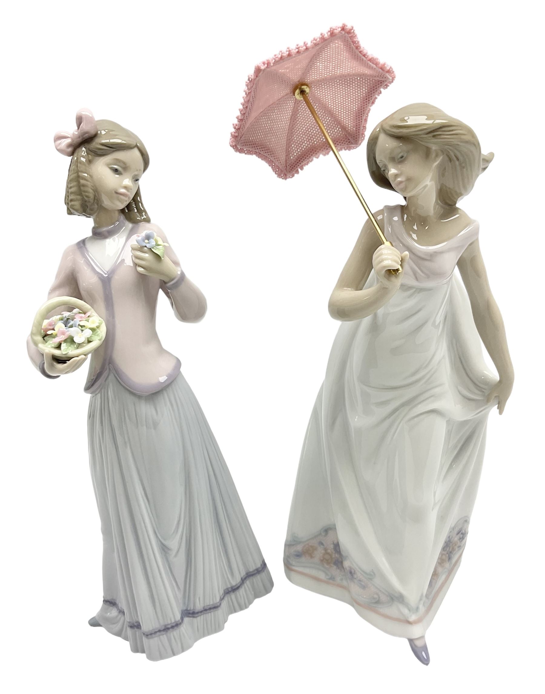 Two Lladro figures, comprising Innocence in Bloom no 7644 and Afternoon Promenade no 7636, both with original box, H28cm
