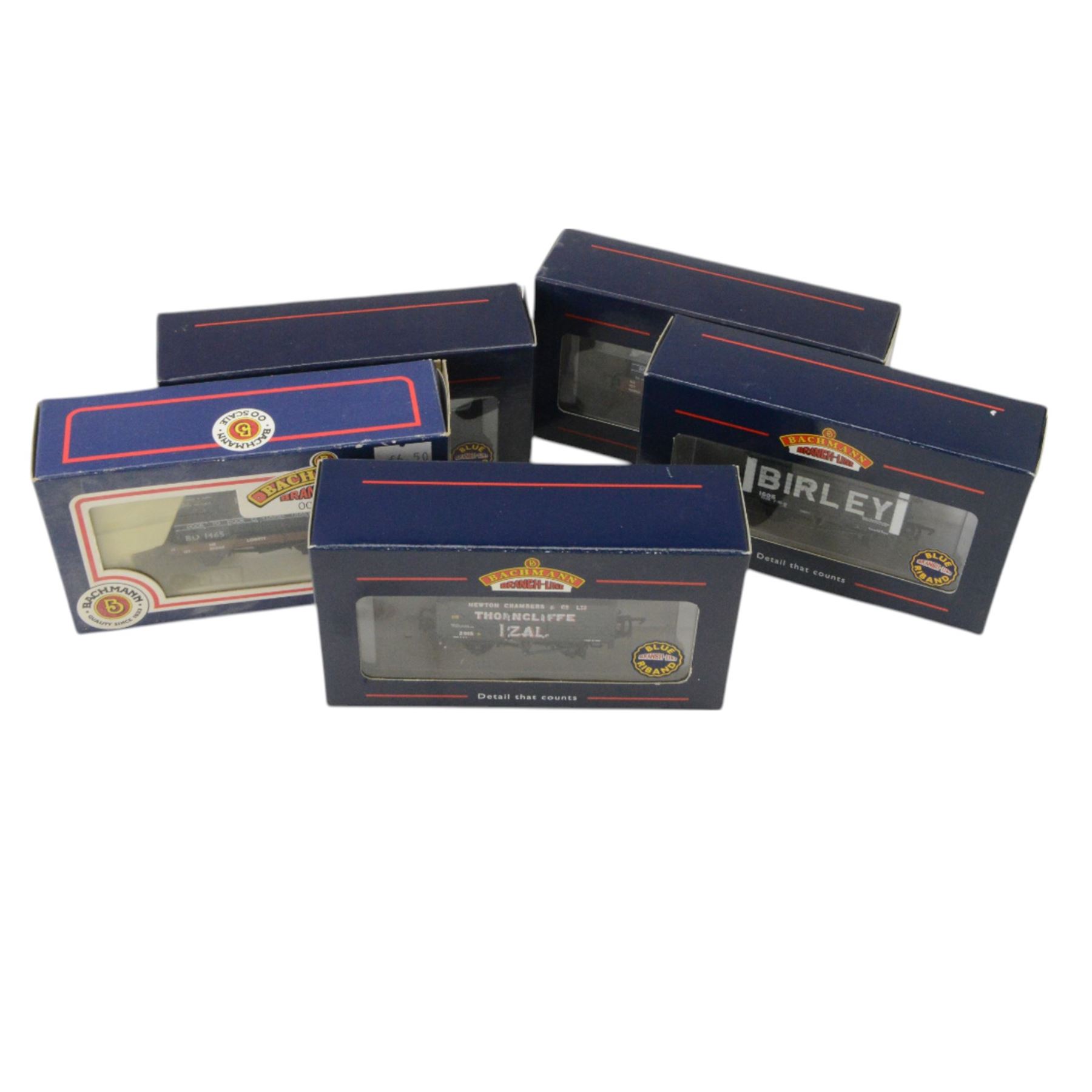 Twenty Bachmann 00 gauge plank wagons, including 37106 7 Plank Wagon 'Royal Leamington Spa' and 37126 8 Plank End Door Wagon 'Izal' examples, all boxed