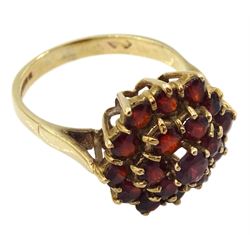 9ct gold garnet cluster ring, hallmarked