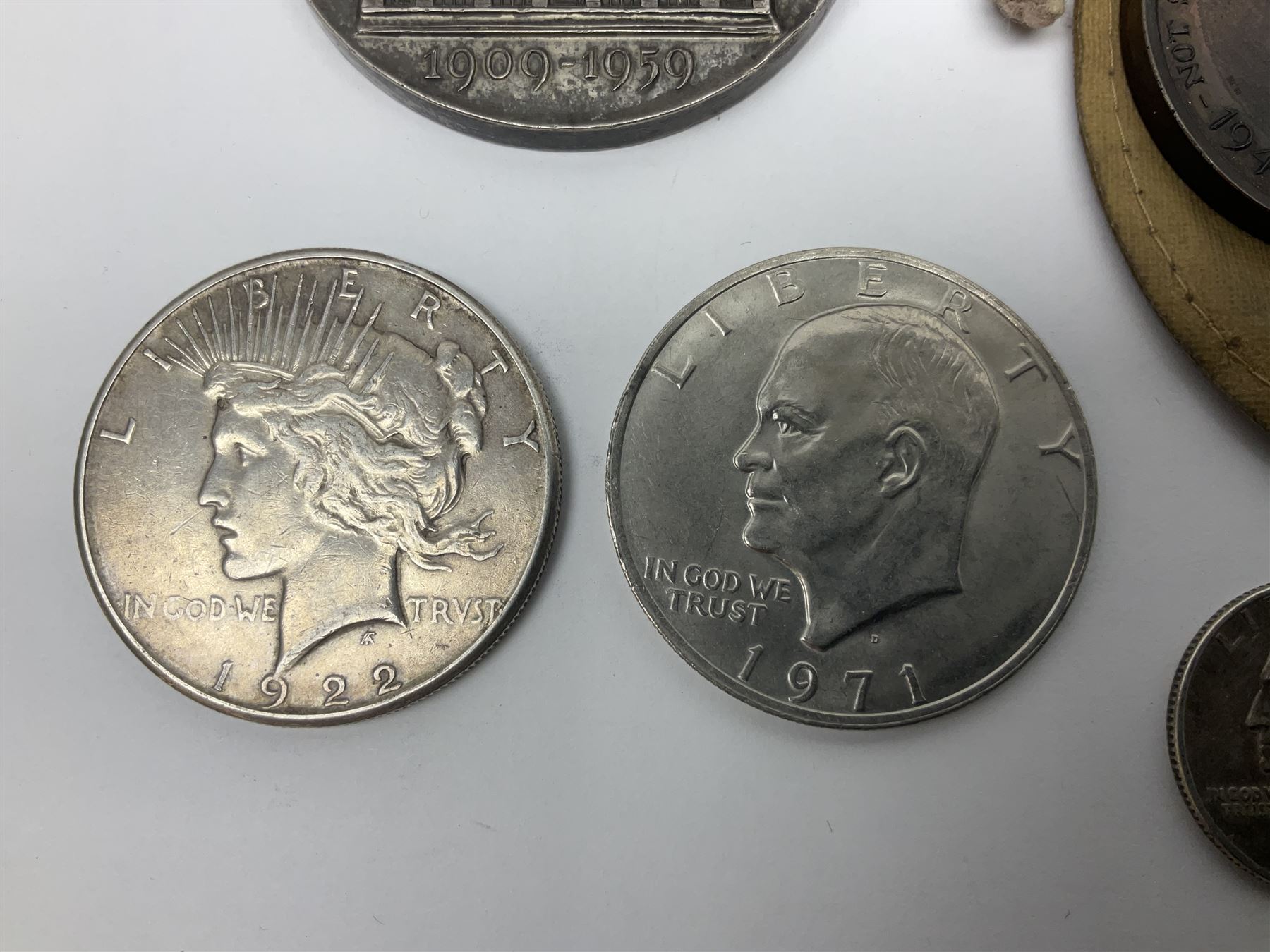 United States of America 1922 peace dollar, 1971 dollar coin, various commemorative crowns, commemorative medallions etc