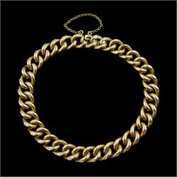 Early 20th century 15ct gold curb link bracelet, each link stamped 15
