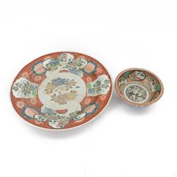 Japanese Hichozan Shimpo Imari charger, decorated with peonies the centre, and shaped rese...