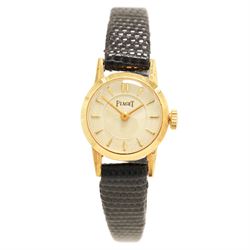 Piaget ladies 18ct gold manual wind wristwatch, silvered / champagne engine turned dial wi...