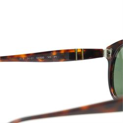 Persol tortoiseshell acetate sunglasses, handmade in Italy, with dark green lenses, signature silver-tone arrow hinges and keyhole bridge, temple interiors stamped Persol and CE marks, together with original Persol leather case