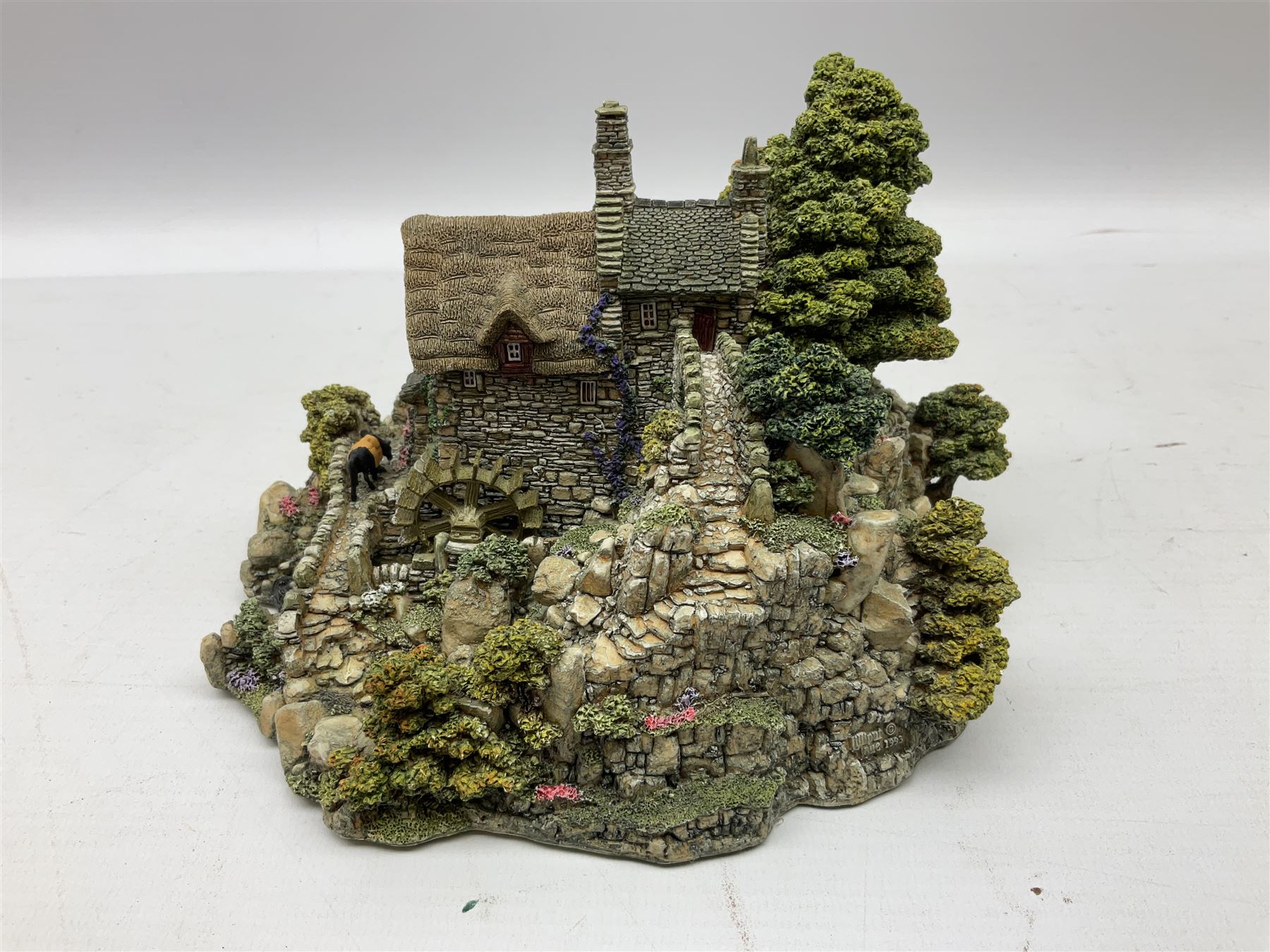 Large Lilliput Lane limited edition 'Stocklebeck Mill' | Antiques