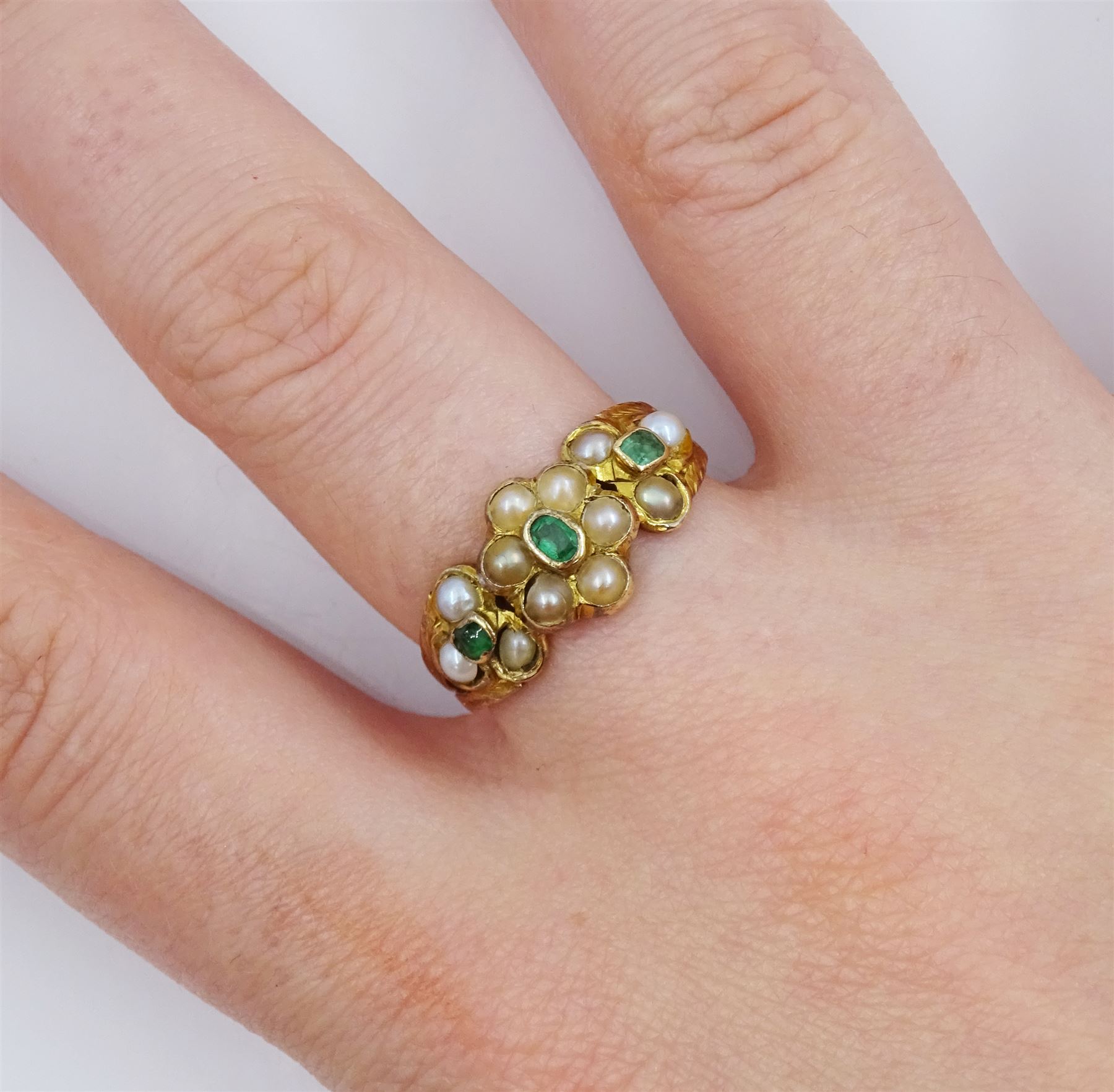 Victorian 15ct gold split pearl and green stone set flower head cluster ring