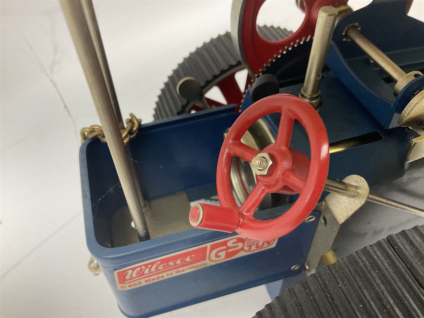 Wilesco steam roller traction engine, boxed