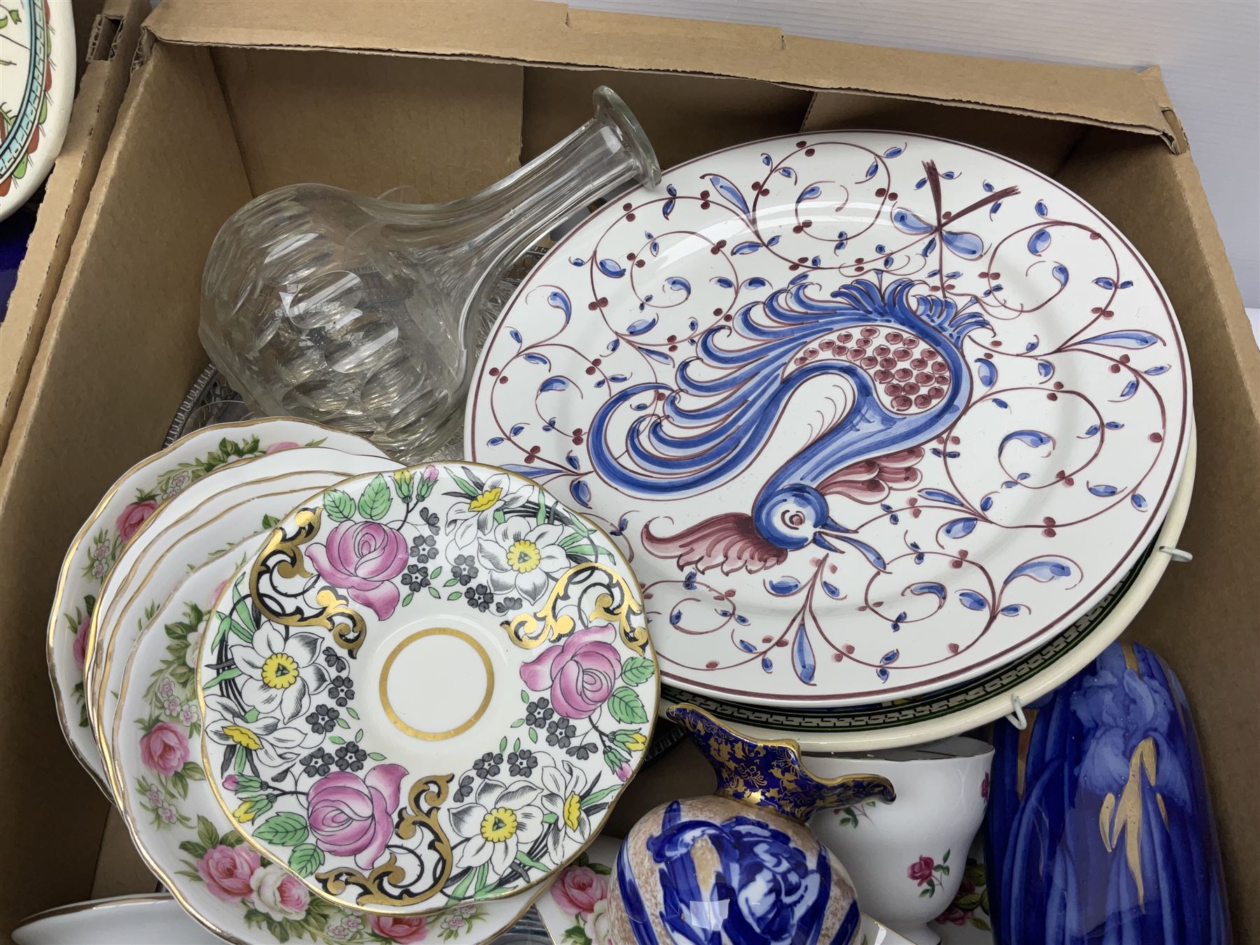 Small Royal Doulton vase, Colclough tea wares and other ceramics and collectables, in two boxes 