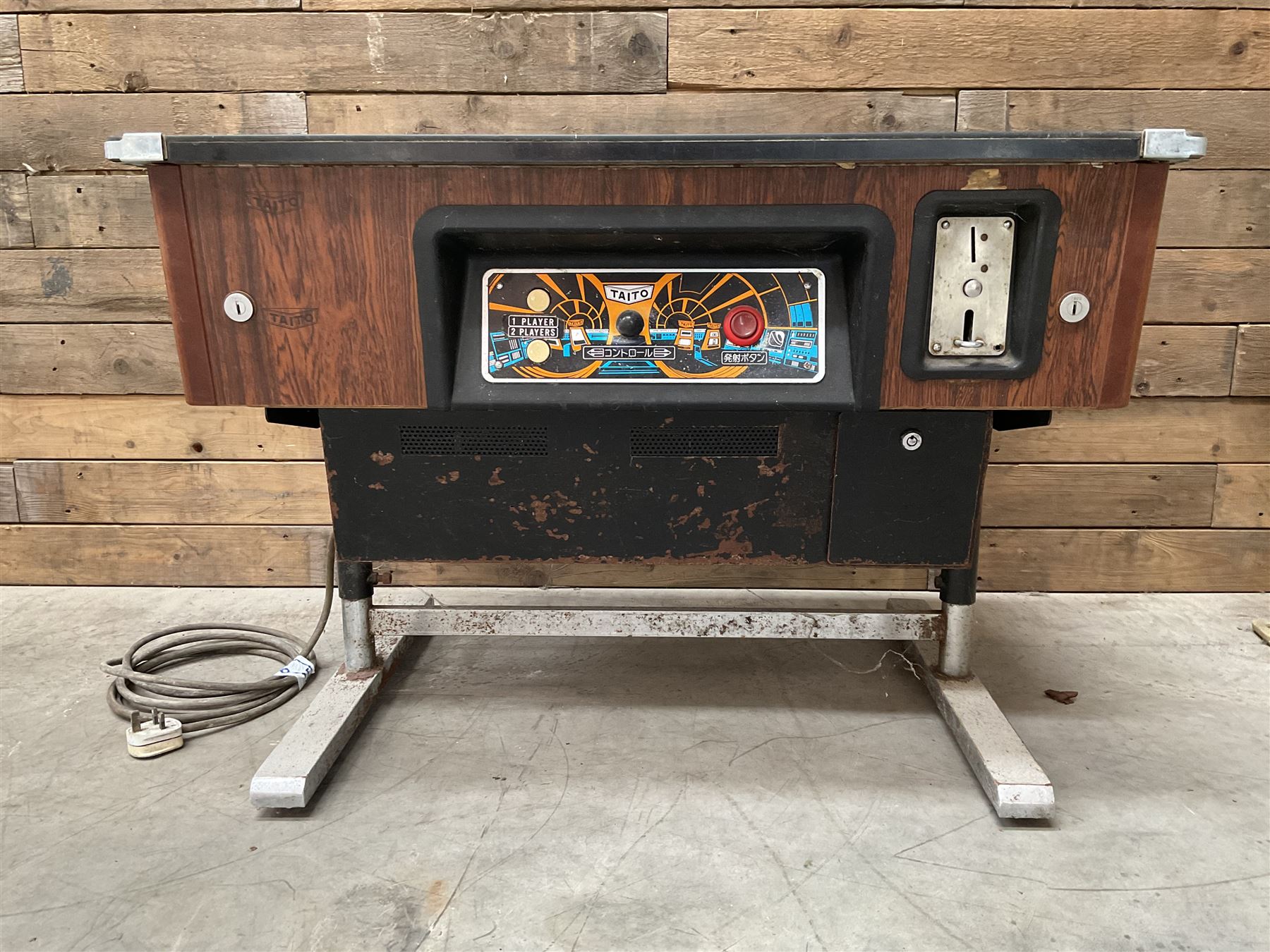 Taito Space Invaders arcade game table
