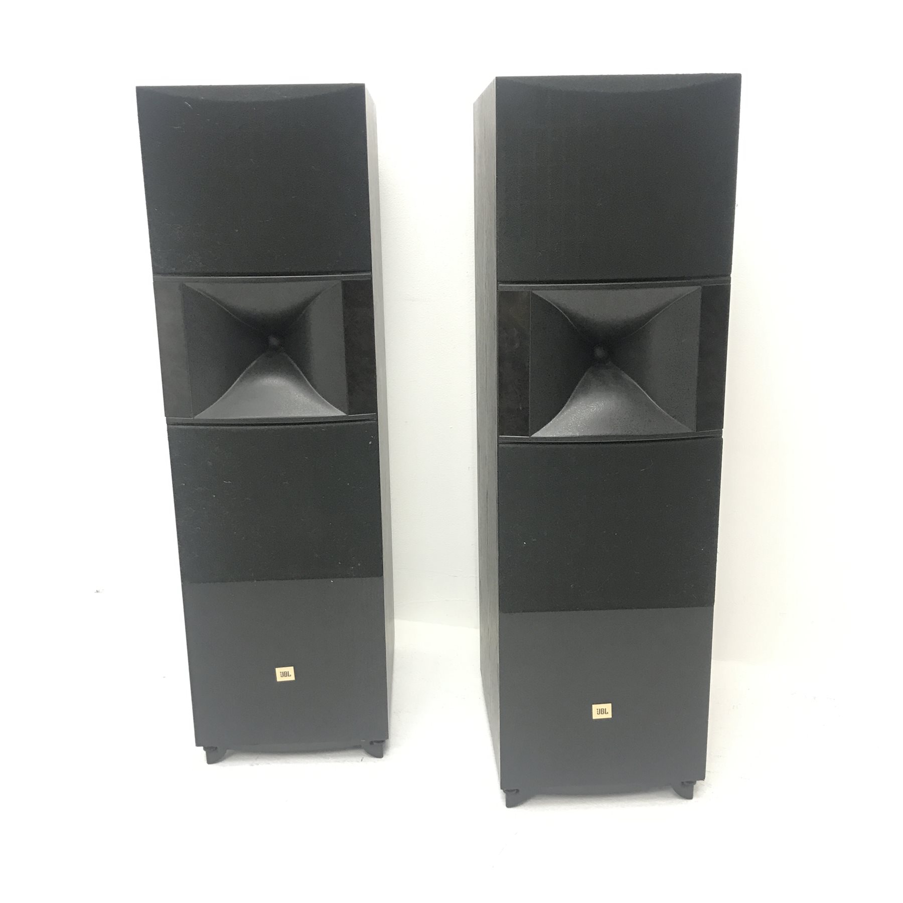 Pair JBL SVA 1600 audiophile speakers (W28cm, H95cm, D38cm) with cables